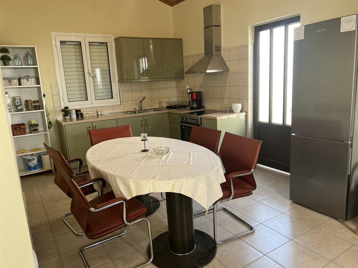 IMG-1401b4fbeac62daa4c05735abb9775c6-V (2)